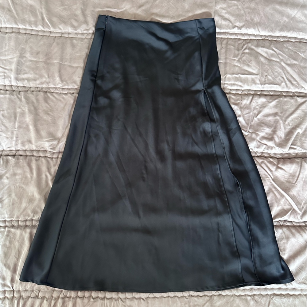 Elegant Black Women's Satiny Skirt with Slit